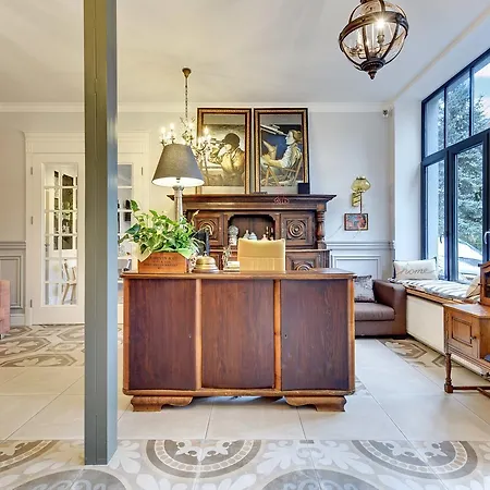 アパートホテル 730 Art House 3*