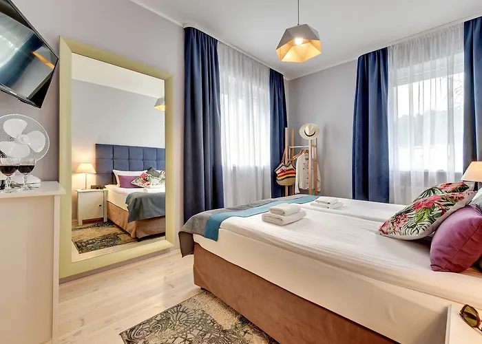 730 Art House Aparthotel 3*